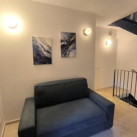 Apartment Le Nid Du Chateau Montfroc