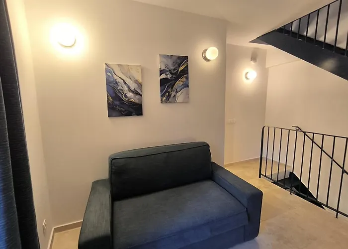 Apartment Le Nid Du Chateau Montfroc